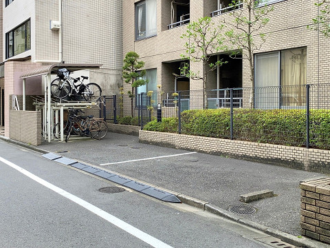 エスポワール銀座東　駐輪場　駐車場