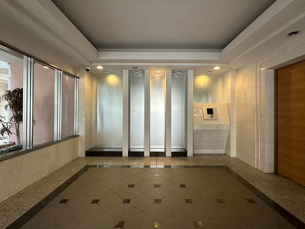 サンクタス小石川プレサイス　オートロック　宅配ボックス　エレベーター