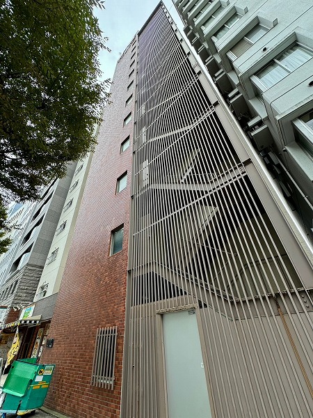 四谷坂町永谷マンション　共用部　駐輪場　エレベーター　階段