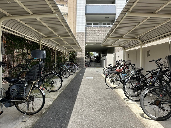 上池袋タワーレジデンス　駐車場　駐輪場