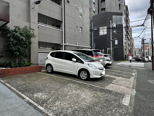 恵比寿ハイツ　駐車場