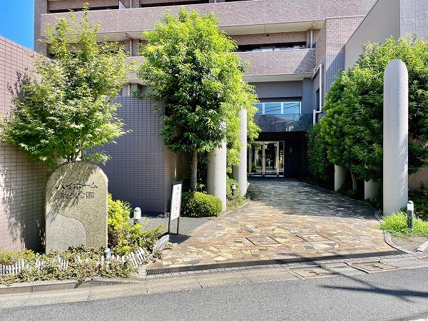 ハイホーム駒沢公園　駐車場