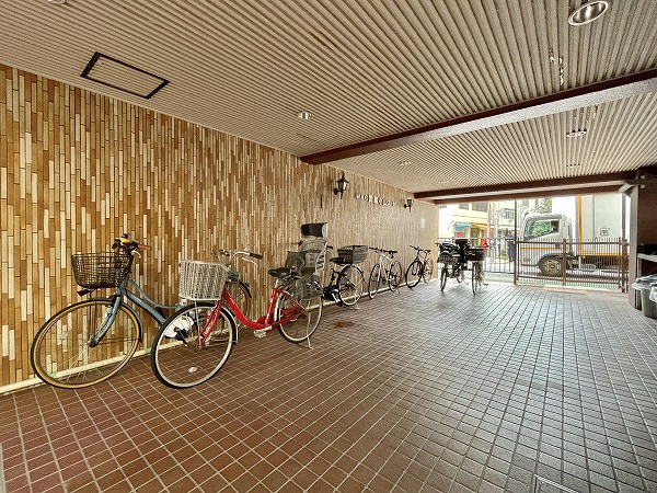 MAC武蔵小山コート　バイク置き場