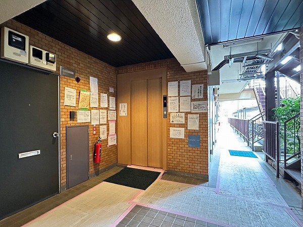 ライオンズマンション学芸大学　共用部